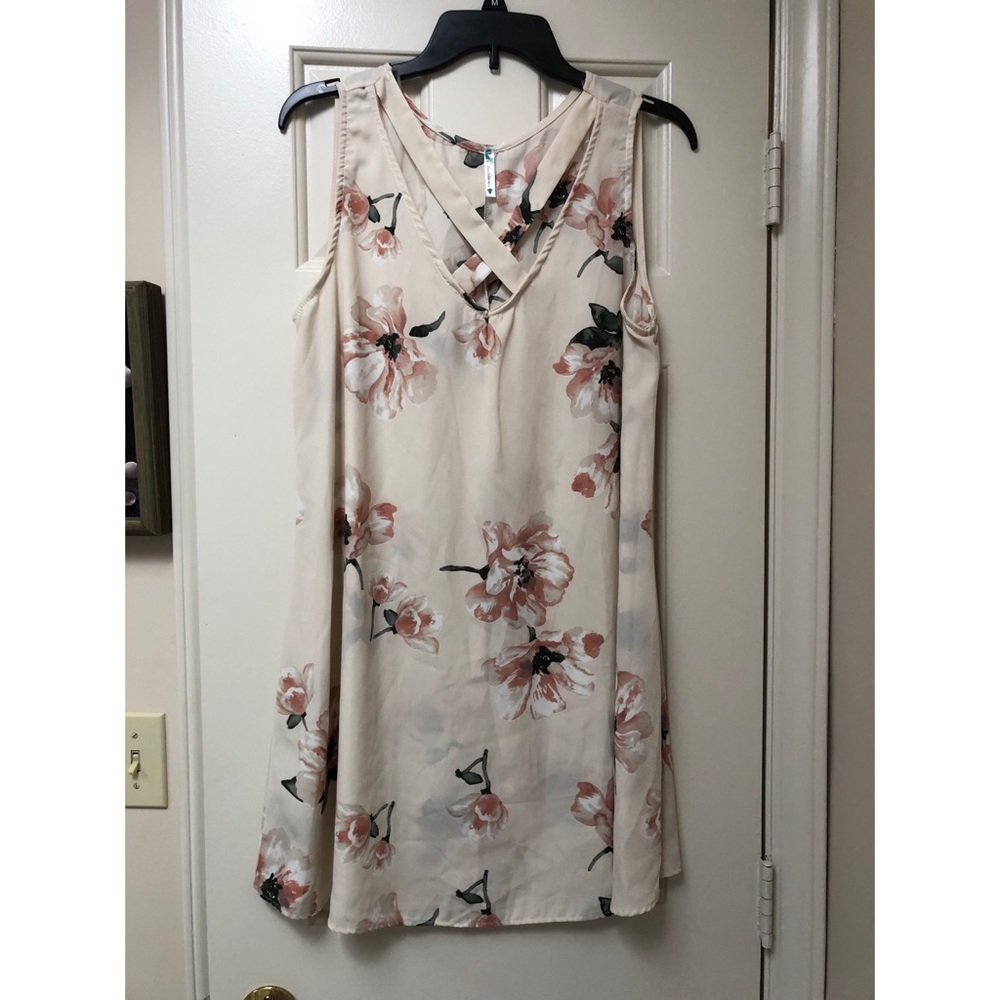 Sleeveless floral sundress size large
